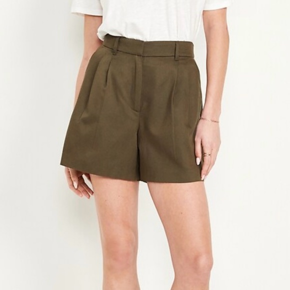 Old Navy -  Women’s Extra High-Waisted Shorts Size M - Picture 1 of 9